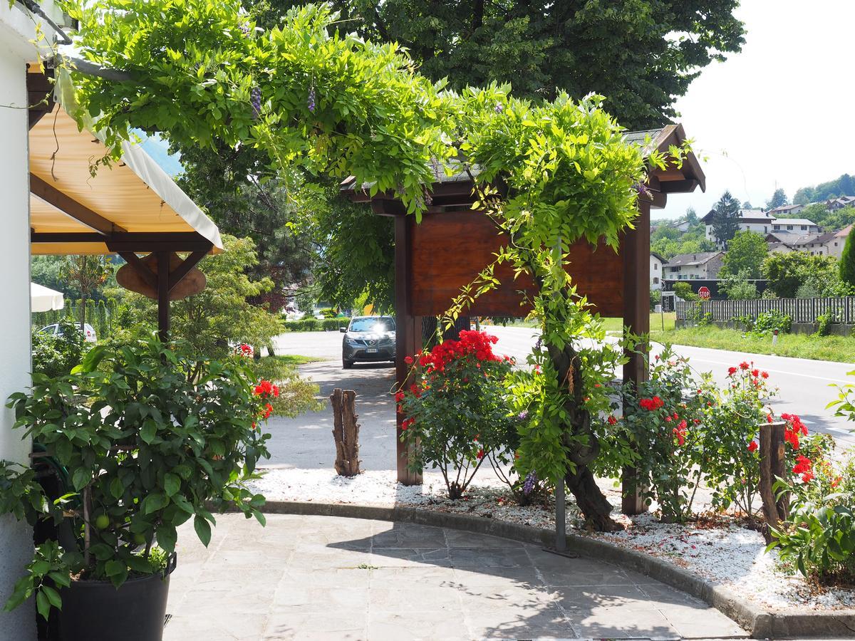 Albergo Alla Stazione Roncegno Buitenkant foto